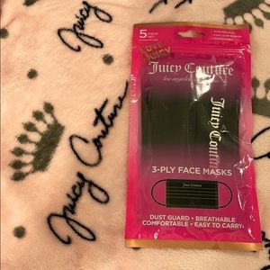 Juicy Couture 5 Piece Set Face Mask